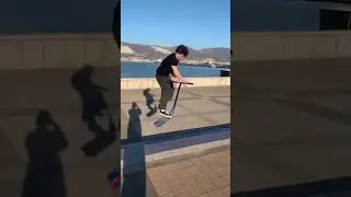 Кеды с видео можно купить по ссылке в коммах