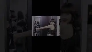 lmao this is why Rosé's dad sent her to audition at YG! 😭 