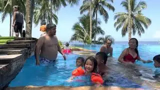 ￼Bunga Aqua Azul - Beach, pools, water slides, girls what else do you need? 