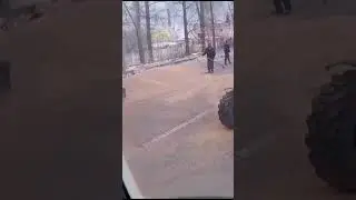 авария грузовиков в твери, рассыпалось много зерна