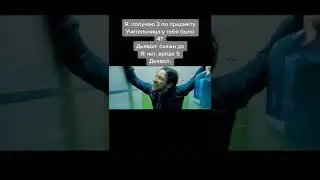 чел сидит на унитазе 