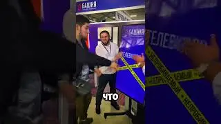 Супер Непробиваемый Телевизор против Боксера     (@ataaeev)