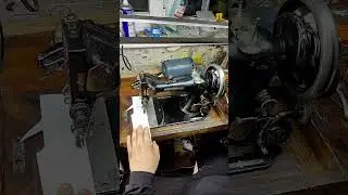 Как работает старинная швейная машинка singer