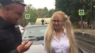 Школьница выполняет желания!