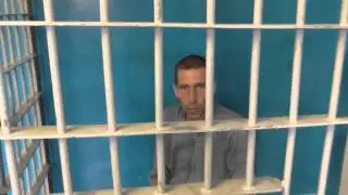 Мужчина срывал золотые цепочки с граждан