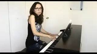 Relaxing piano music 