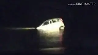 Житель Владивостока утопил свой автомобиль в море