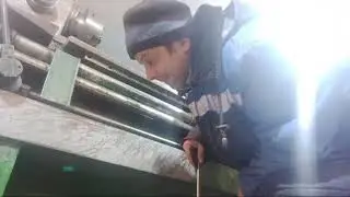 Очищаю токарный станок от старой краски ( самодельный шабер )