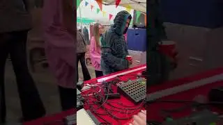 Кислотный Уголок. Мой дебют. #acidhouse #hardware #mojkainspace #liveperformance #mpc2000xl #xoxbox
