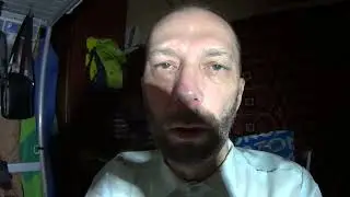 Велокурьер нашёл вчера вечером карту Raiffeisen BANK. Чей ребёнок утерял - сообщите адрес, занесу.