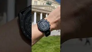Хьюстон, у нас нет проблем! Снупи приземлился у Большого театра - Snoopy MoonSwatch Omega x Swatch