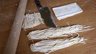 Homemade Chinese Noodles Without Pasta Maker- Technique for Spreading & Cutting the Dough by Hand手擀面