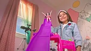 Barbie® Dreamcamper - Caravana de ensueño de Barbie® y Apartamento de Barbie® | AD