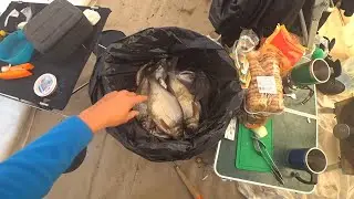 Bream fishing in winter on a yoke at night and during the day - Saving of the frozen tent