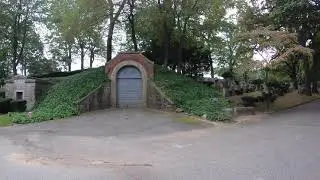 ⁴ᴷ⁶⁰ Walking NYC : Maple Grove Cemetery, Kew Gardens, Queens