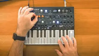 Arturia MicroFreak - Unboxing, First Impressions, Firmware 2.0, Presets and Patches from Scratch