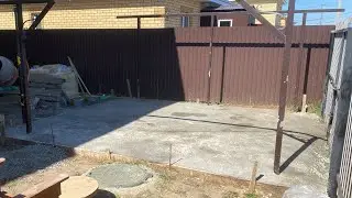 Площадка из бетона для автомобиля