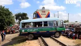 FULL VIDEO- AJALI MBAYA YA TRENI ILIYOTOKEA TANDIKA DEVISKONA LEO HII HAPA