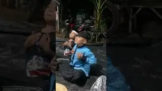 Adek Viral 🤣