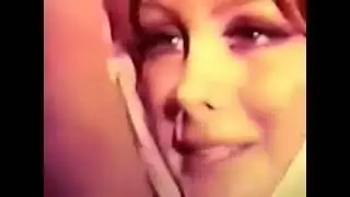 Mah Pishooni (1971)