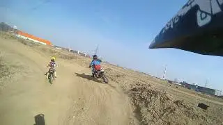 Китайский эндуро REGULMOTO ZR  на кроссовой трассе гоняет наравне с KTM