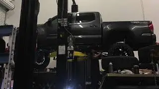 2017 Toyota Tacoma TRD off road / Pro Comp / Bilstein shocks / Hostile Wheels / Nitto Tires