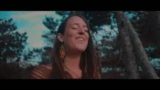 'Vuela con el Viento' OFFICIAL VIDEO   Ayla Schafer