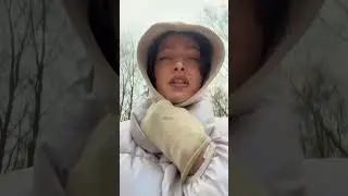 Почему на улице с красивой девушкой знакомятся стремные парни