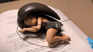 Sculpting Cockroach-chan figure
