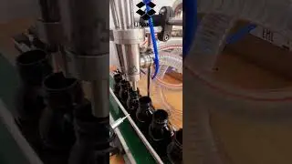 Поршневой дозатор на 2 разливочных сопла с конвейером #fillingmachine #filling