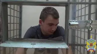 Полицейские г.о. Лобня задержали охранника школы, подозреваемого в краже на 600 тысяч рублей