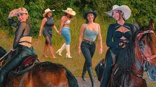 The Most Beautiful Women Riding Horses in Colombia 😍