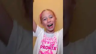 Giorgia costruisce una stanza dei giochi segreta perchè Papà Salvo glieli vuole buttare! #shorts