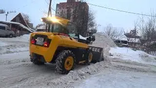 The battle of the front and telescopic loader