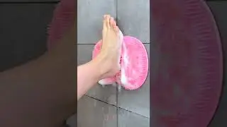 WILL THIS TICKLE? 🤔🦶 | Smart showering gadget to keep your back, feet and body squeaky clean 