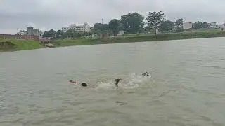 Aaj swimming sikhne gaye talab me