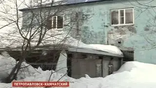 На Камчатке погиб ребенок. На него упала глыба с крыши