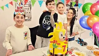 EFE VE EMİR İLE SÜRPRİZ DOĞUM GÜNÜ PARTY ! VLOG