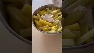 Домашняя хрустящая снаружи и мягкая внутри КАРТОШКА ФРИ 🤩 Подаем с кетчупом 🤗 Приятного аппетита