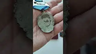 Дедушка продал награды соседа!!!
