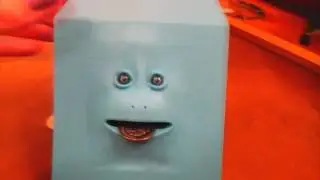 Копилка с Aliexpress кушает монетки