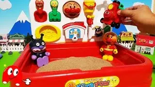 Anpanman Anime & Toys everywhere in the sandbox sandcastle! Melompanna Shokupan Kin-chan, wog'll be