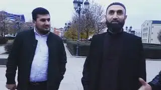 Шейх 'Исам ат- Туниси да хранит его Аллагь .  Большой ученный , специалист в науке Ильмуль Хадис