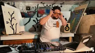 5 букв радио - Droopy @ Base 04jul2024