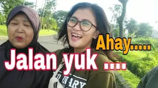 asyiknya jalan bareng||cewek cantik jalan jalan||bogor nirwana residence