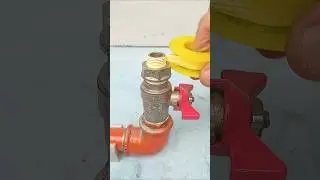 Only Pro Plumbers Know This Trick. How to Install Flexible Hoses Correctly #shorts #plumbing #skills