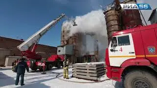 В ОРЕНБУРГЕ ЛИКВИДИРУЮТ ПОЖАР В ОДНОМ ИЗ ЦЕХОВ ЖБИ