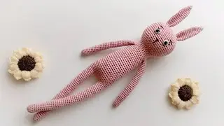 Вяжем милого зайку🐰🩷  Красивая игрушка крючком легко 🧶 Crochet with 💞