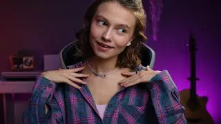 ОНА ОПЯТЬ ПОЁТ 😱
