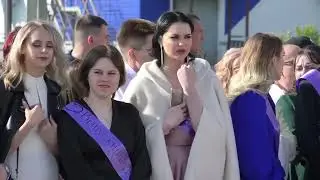 Выпускной бал прошел в Шарыпово
